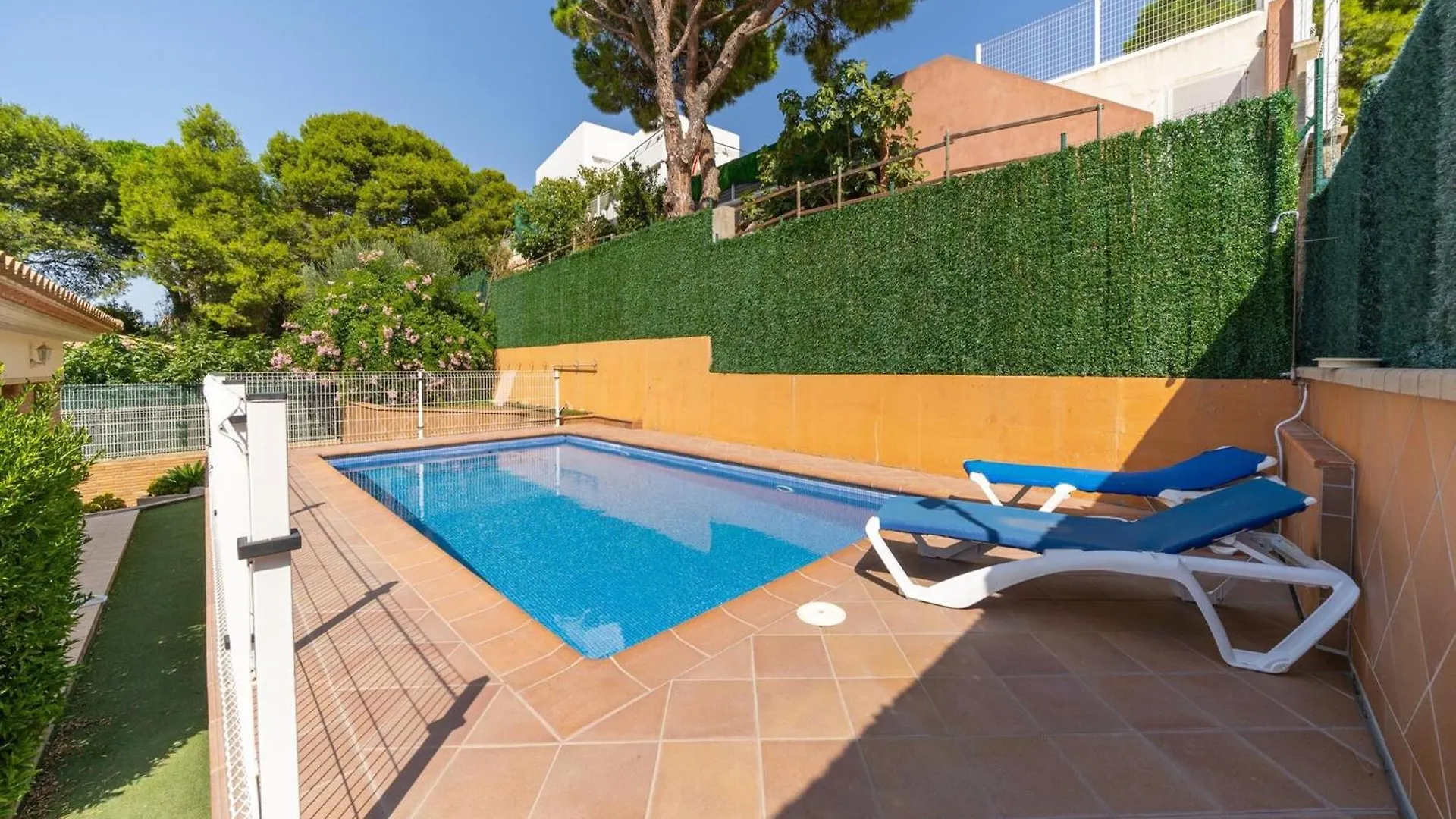 Beautiful Villa In L'Escala With Pool 0*,